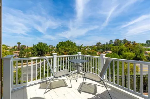 Exterior - 41762 Humber Dr, Temecula, CA 92591 photo 5 of 10