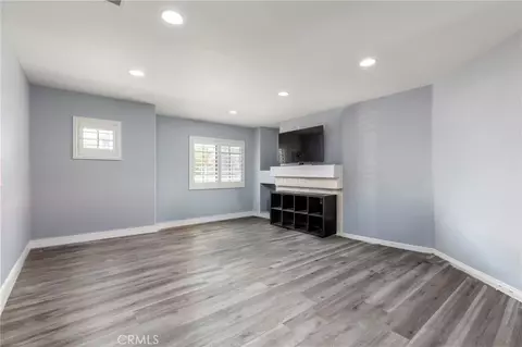 Living - 41762 Humber Dr, Temecula, CA 92591 photo 2 of 2