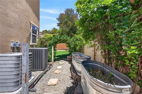 Exterior - 33320 Kilroy Rd, Temecula, CA 92592 photo 11 of 13