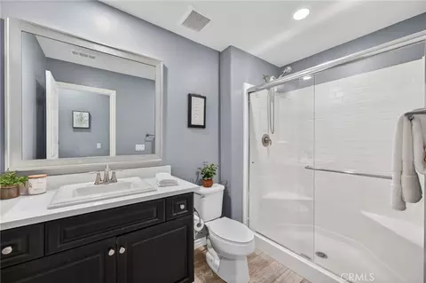 Bath - 33320 Kilroy Rd, Temecula, CA 92592 photo 3 of 3