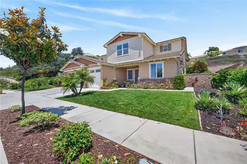 Exterior - 33320 Kilroy Rd, Temecula, CA 92592 photo 2 of 13