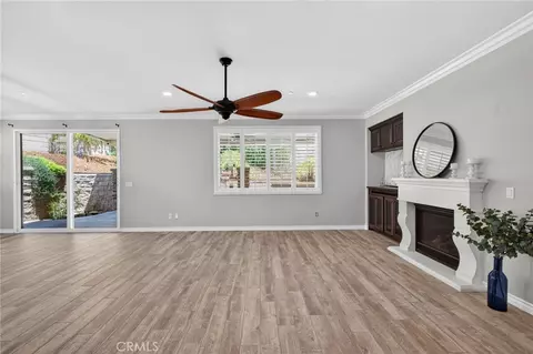Living - 33320 Kilroy Rd, Temecula, CA 92592 photo 2 of 4