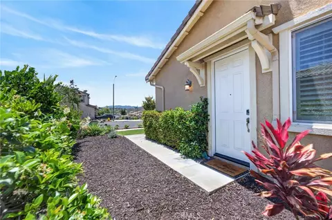 Exterior - 33320 Kilroy Rd, Temecula, CA 92592 photo 3 of 7