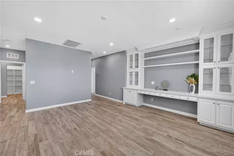 Living - 33320 Kilroy Rd, Temecula, CA 92592 photo 1 of 7