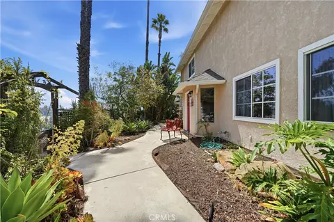 717 Porter Rd, Fallbrook, CA 92028
