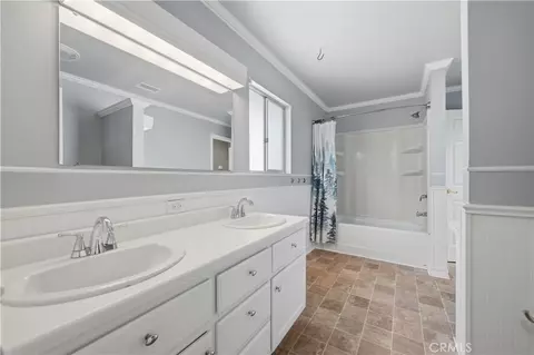 Bath - 717 Porter Rd, Fallbrook, CA 92028 photo 1 of 1