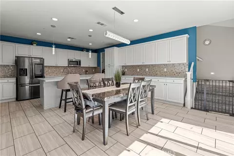 1923 Ray Abril Jr Ln, Colton, CA 92324