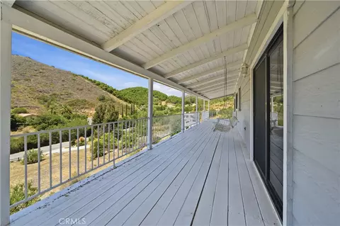 Exterior - 44196 La Cruz Rd, Temecula, CA 92590 photo 7 of 12