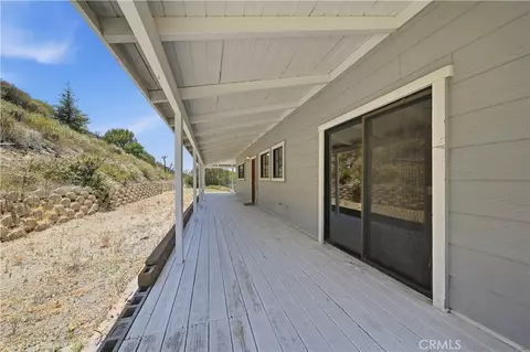 Exterior - 44196 La Cruz Rd, Temecula, CA 92590 photo 3 of 12