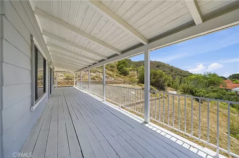 Exterior - 44196 La Cruz Rd, Temecula, CA 92590 photo 6 of 12