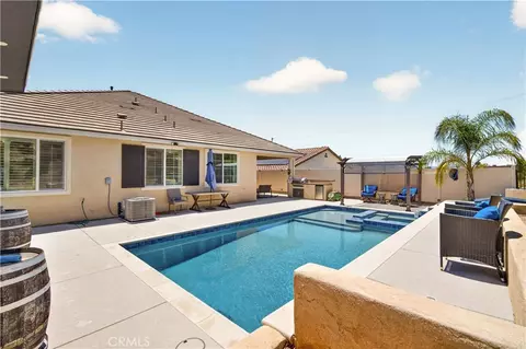 Exterior - 30478 Mulberry Ct, Temecula, CA 92591 photo 3 of 11