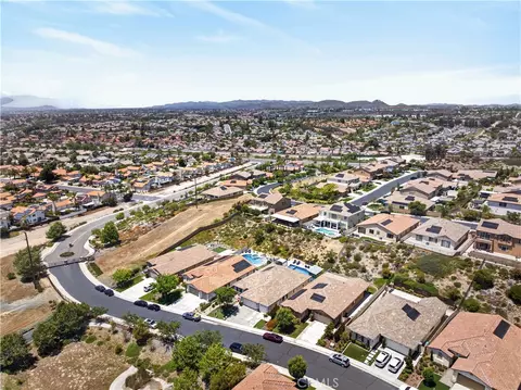 View/Area - 30478 Mulberry Ct, Temecula, CA 92591 photo 3 of 7