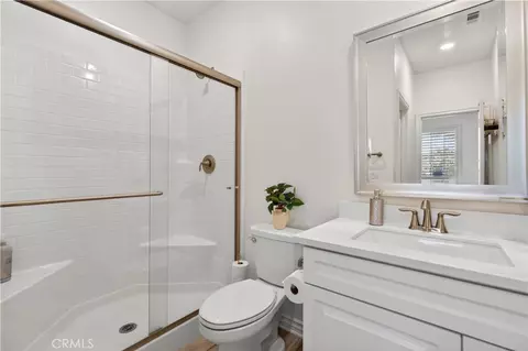 Bath - 30478 Mulberry Ct, Temecula, CA 92591 photo 4 of 5