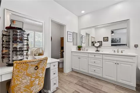 Bath - 30478 Mulberry Ct, Temecula, CA 92591 photo 2 of 5