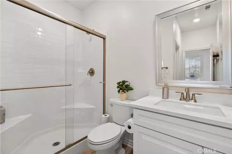 Bath - 30478 Mulberry Ct, Temecula, CA 92591 photo 4 of 5