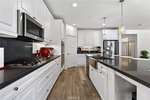 Kitchen - 30478 Mulberry Ct, Temecula, CA 92591 photo 2 of 3