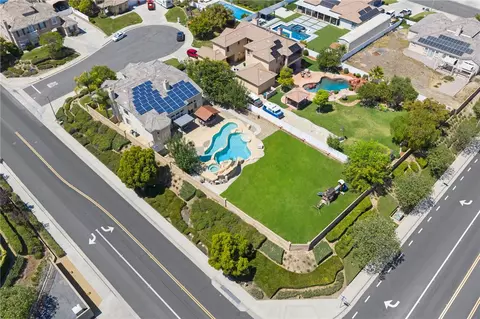 42490 Azure Sky Ct, Murrieta, CA 92562