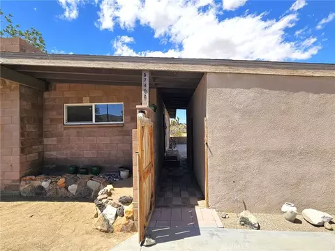 57492 Onaga Trl, Yucca Valley, CA 92284 photo 4