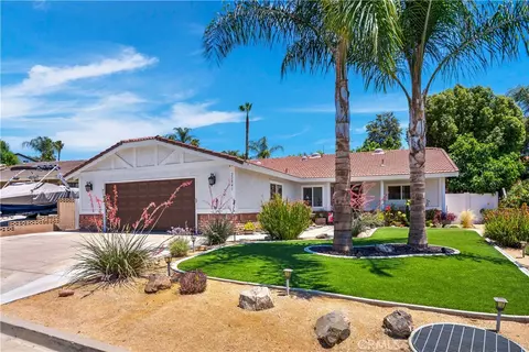 22841 Wind Song Pl, Canyon Lake, CA 92587