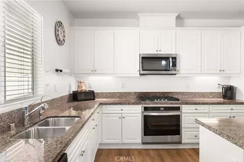 Kitchen - 26545 Dash Dr, Menifee, CA 92585 photo 2 of 5