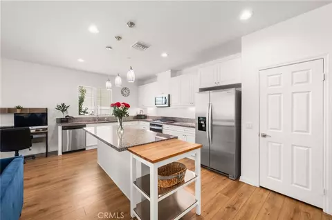 Kitchen - 26545 Dash Dr, Menifee, CA 92585 photo 3 of 5