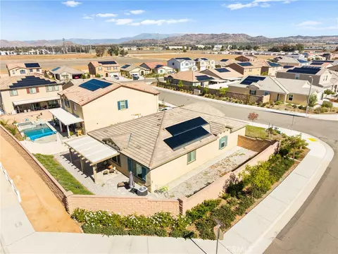 View/Area - 26545 Dash Dr, Menifee, CA 92585 photo 3 of 7