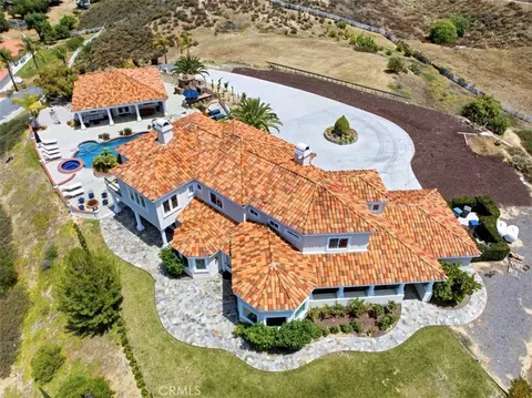 34351 Calle Vis, Temecula, CA 92592