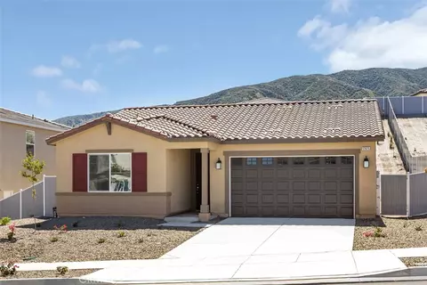12825 Olympus Cir, Corona, CA 92883