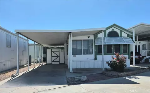 1295 S Cawston Ave #416, Hemet, CA 92545