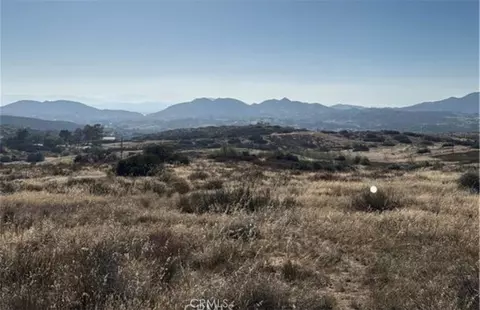 0 E Benton Rd, Hemet, CA 92544
