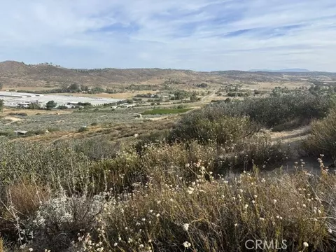 17 Ginter Rd, Hemet, CA 92544