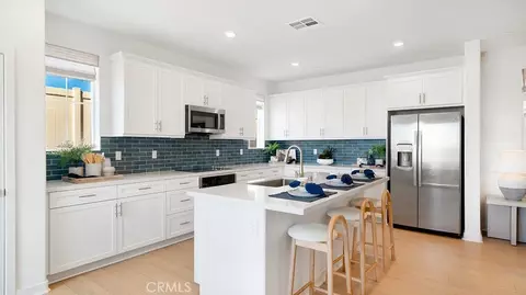 Kitchen - 1756 Eagle Rd, Rialto, CA 92376 photo 2 of 3
