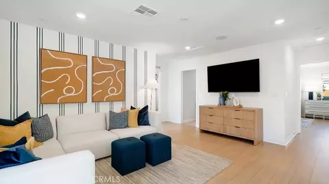 Entry Way - 1756 Eagle Rd, Rialto, CA 92376 photo 4 of 5