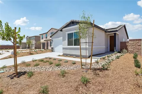 Exterior - 1222 Kent Cir, Perris, CA 92571 photo 2 of 8