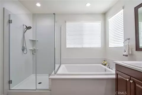 Bath - 41249 Saint Croix, Temecula, CA 92591 photo 3 of 5