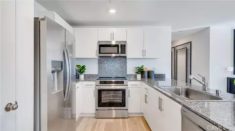 Kitchen - 7518 Vassar Ave, Hesperia, CA 92345 photo 2 of 2