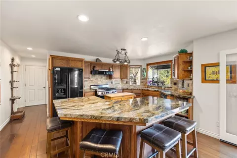 Kitchen - 1832 Camino Rainbow, Fallbrook, CA 92028 photo 1 of 6