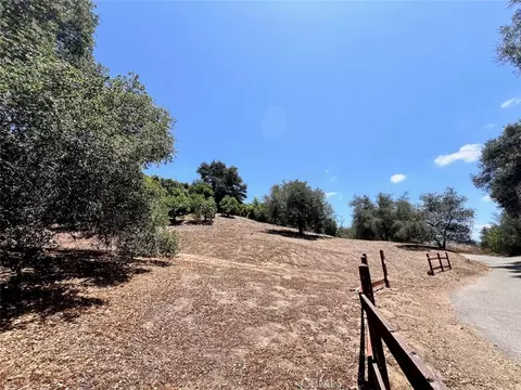 Exterior - 1832 Camino Rainbow, Fallbrook, CA 92028 photo 21 of 23