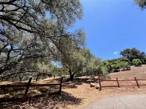 Exterior - 1832 Camino Rainbow, Fallbrook, CA 92028 photo 22 of 23