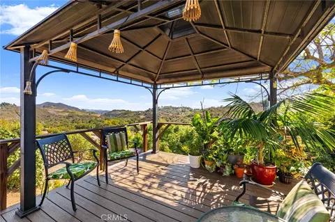Exterior - 1832 Camino Rainbow, Fallbrook, CA 92028 photo 9 of 23