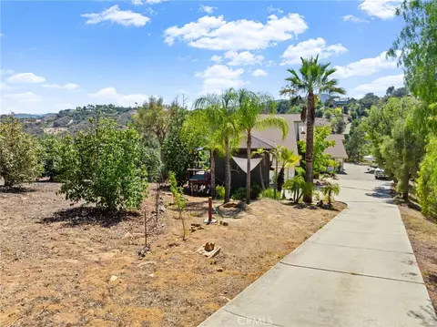 Exterior - 1832 Camino Rainbow, Fallbrook, CA 92028 photo 20 of 23