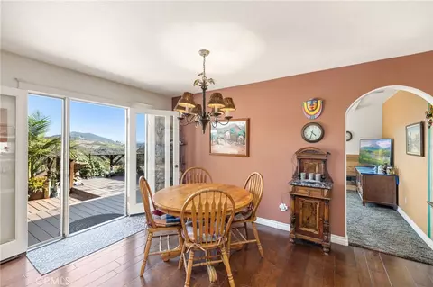Dining - 1832 Camino Rainbow, Fallbrook, CA 92028 photo 2 of 2