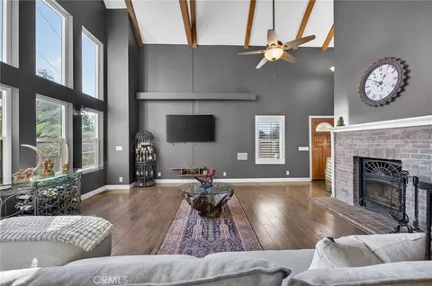 Living - 3890 Forbell Pl, Fallbrook, CA 92028 photo 3 of 3