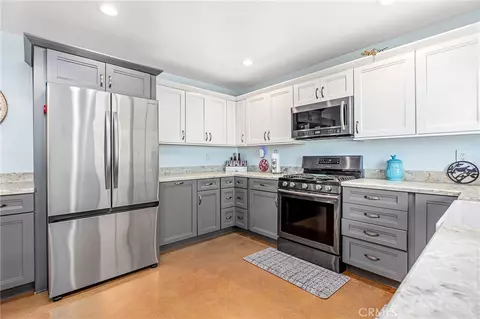 Kitchen - 27331 Plum St, Perris, CA 92570 photo 2 of 3