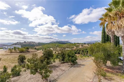 Exterior - 20491 Carancho Rd, Temecula, CA 92590 photo 7 of 23