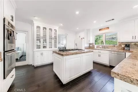 Kitchen - 20491 Carancho Rd, Temecula, CA 92590 photo 3 of 3