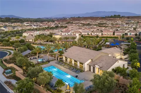 View/Area - 32030 Dayspring Way, Temecula, CA 92591 photo 3 of 8