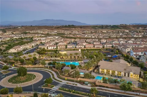 View/Area - 32030 Dayspring Way, Temecula, CA 92591 photo 2 of 8
