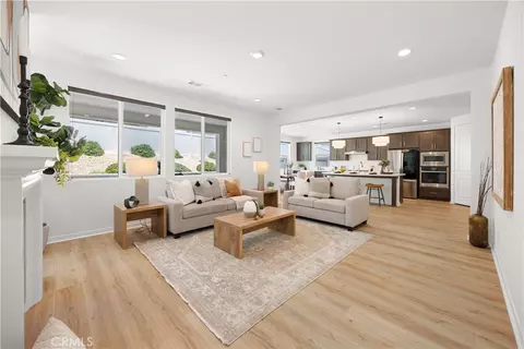 Living - 32246 Hillstone St, Temecula, CA 92591 photo 3 of 4