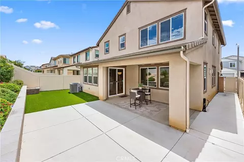 Exterior - 32246 Hillstone St, Temecula, CA 92591 photo 5 of 12